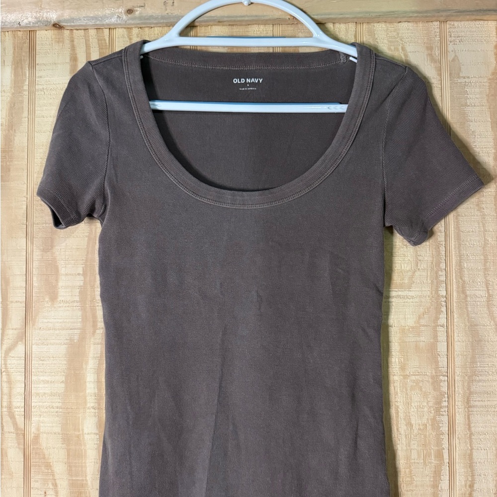 Old Navy Gray Fitted Short Sleeve T-Shirt